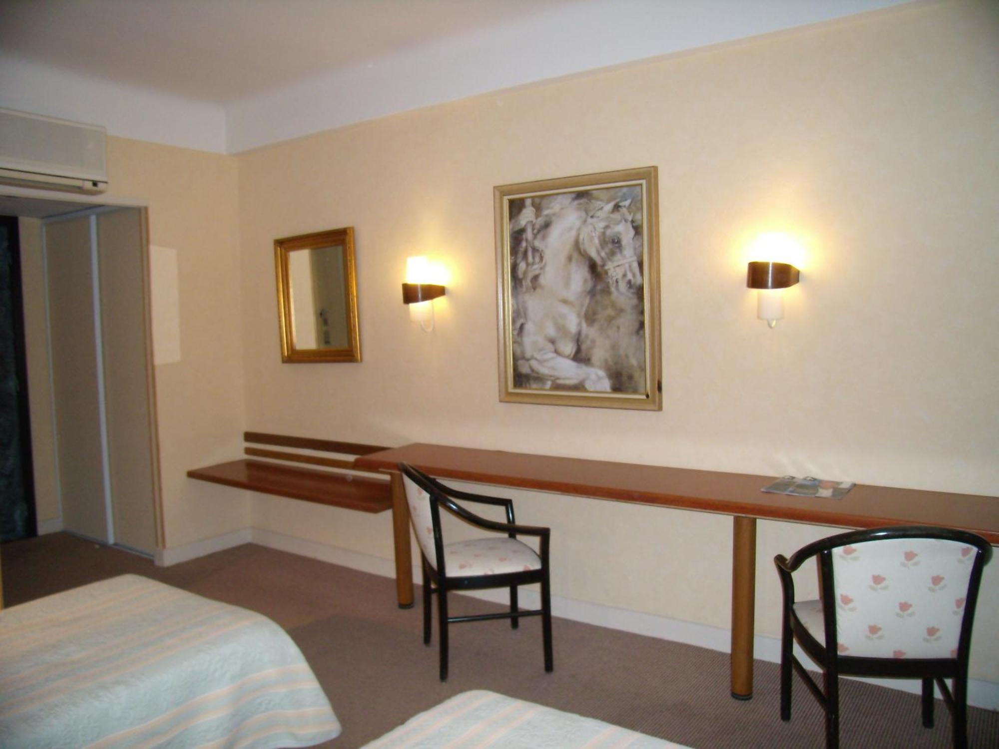 Hotel Chiffre Albi Zewnętrze zdjęcie