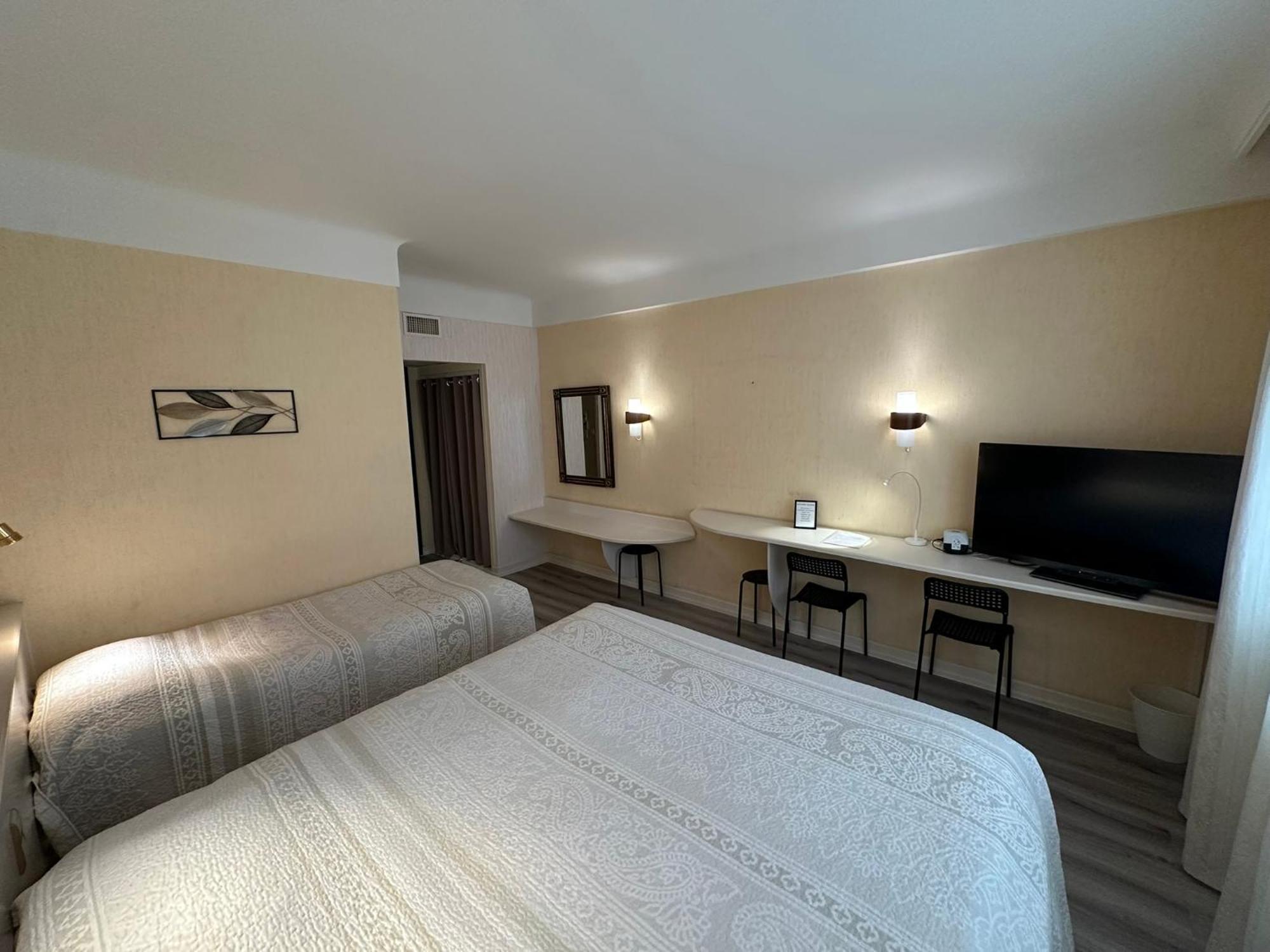 Hotel Chiffre Albi Zewnętrze zdjęcie